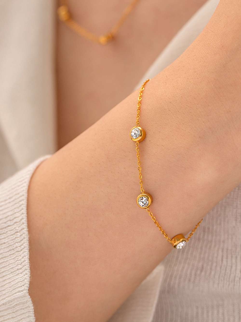 Fashion 18K Gold Plated Round Zircon Stainless Steel Bracelet - Minihomy