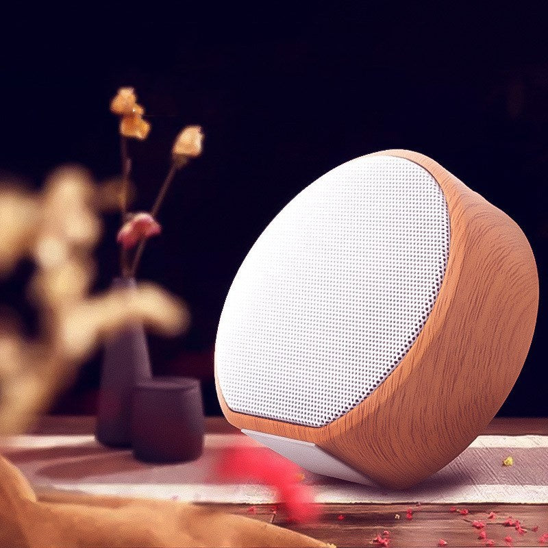 Wood grain bluetooth speaker