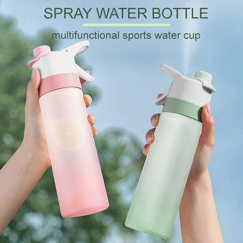 700ml Spray Water Bottle - Large Capacity Sports Bottle with Handle Strap - Minihomy