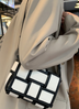 Black And White Contrasting Canvas Bag - Minihomy