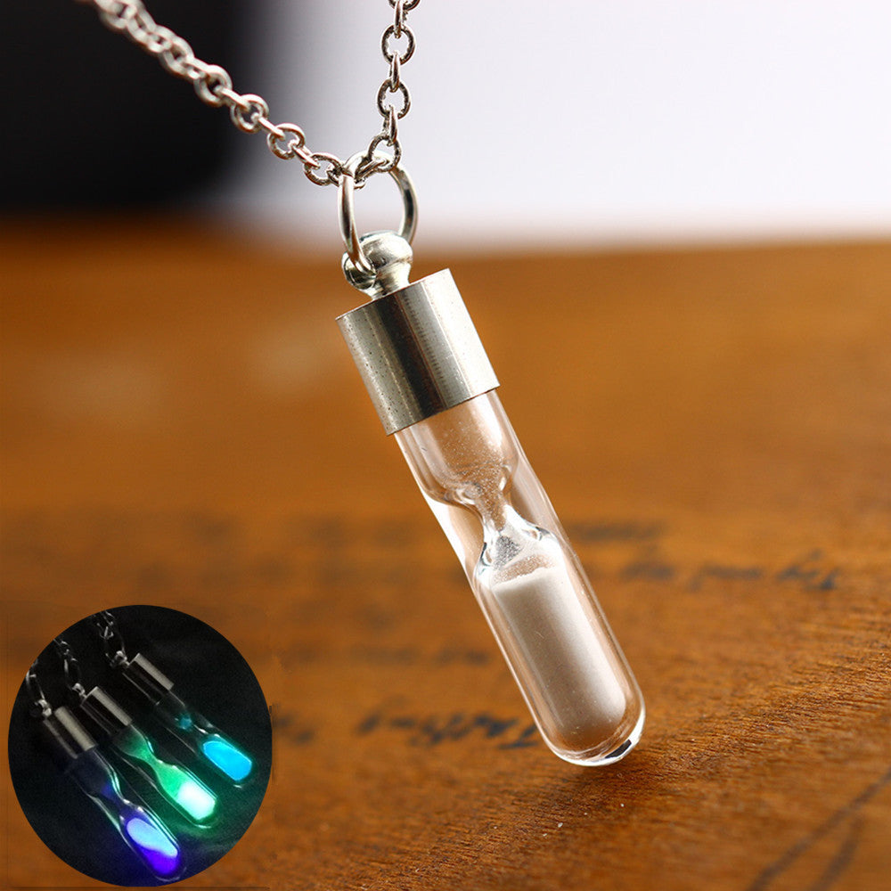 Hourglass Crystal Personalized Pendant Necklace Quicksand Wishing Bottle: Carry Your Wishes Close to Your Heart