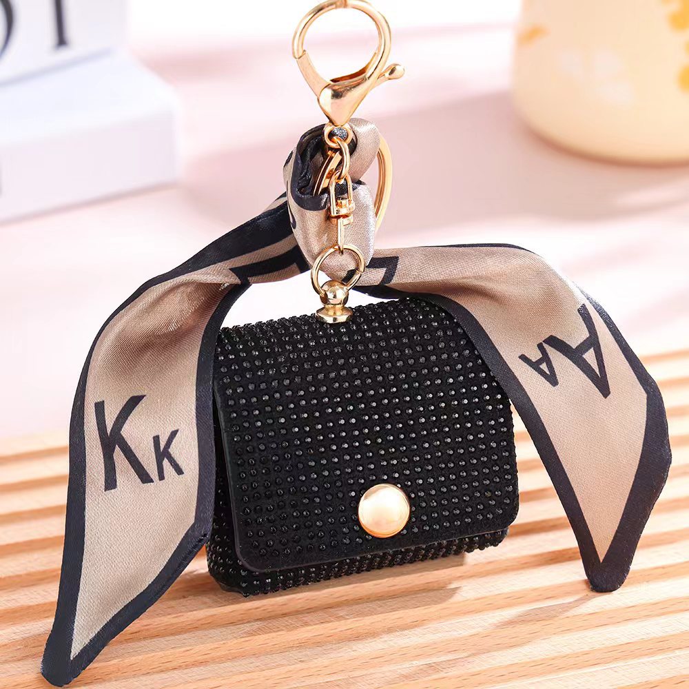 Coin Purse Diamond Mini Bag: Chic and Compact Accessory