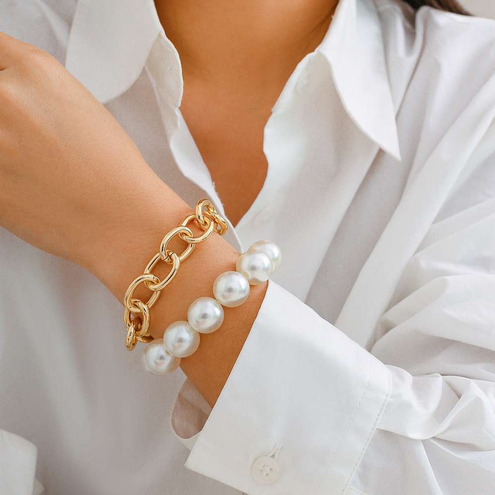 Exaggerated Large Pearl Bracelet - Statement Jewelry - Minihomy