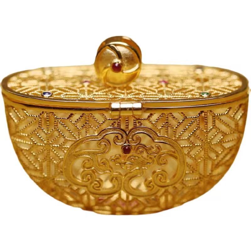 Hollow-out Inlaid Treasure Box Pendant: Vintage Charm for Spice Lovers