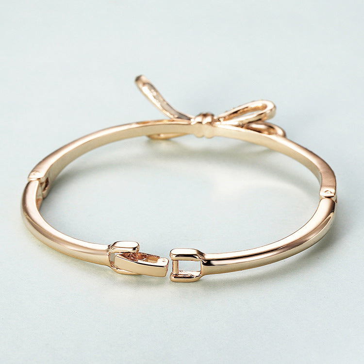 Women's Bracelets Diamonds Rose Gold Alloy Bracelets