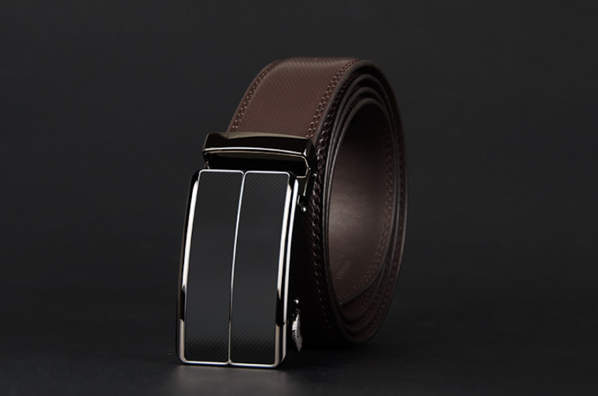 Male pin buckle belt