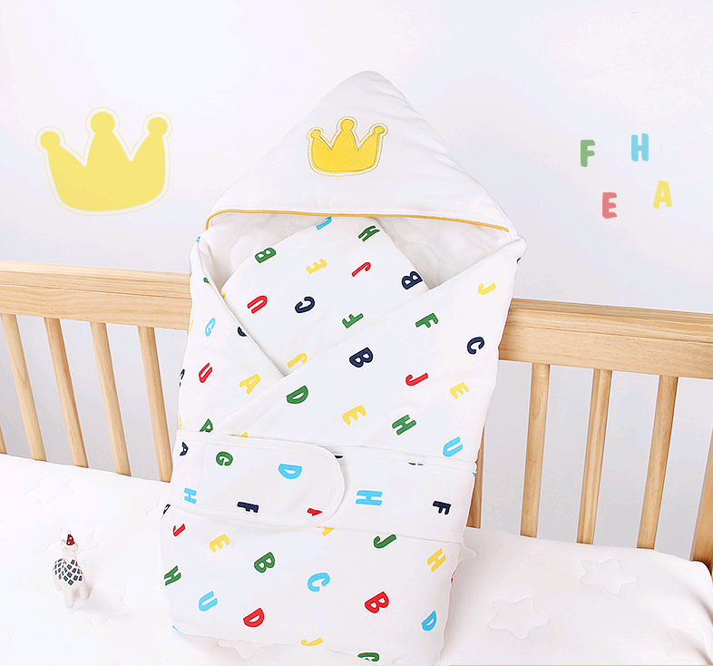 Baby holding autumn and winter newborn belt wrapped cotton newborn thickening blanket - Minihomy