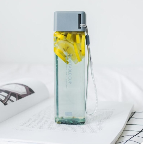 480 ml Creative Square Water Bottle Portable Anti-fall Hand Cup Plastic Transparent Sports Travel Bottle leakproof - Minihomy