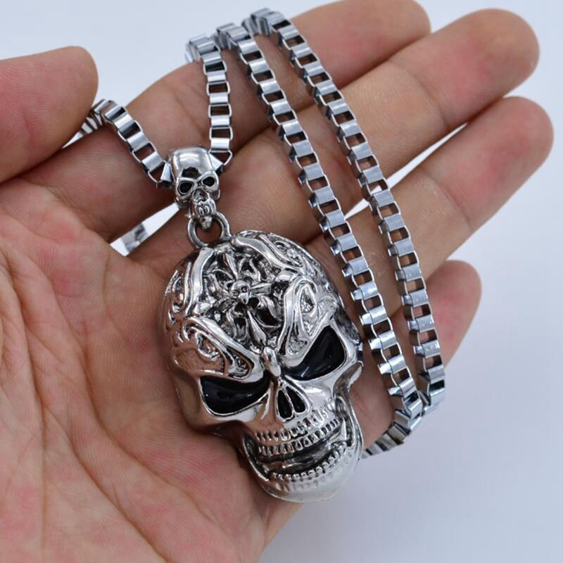 Evil Skull Necklace Metal  Pendant Trendy  Man and Women Punk Jewelry